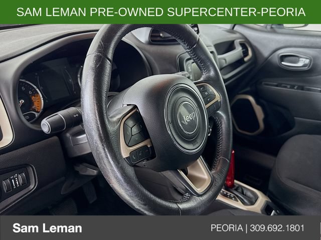 Used 2015 Jeep Renegade Latitude FWD image 11