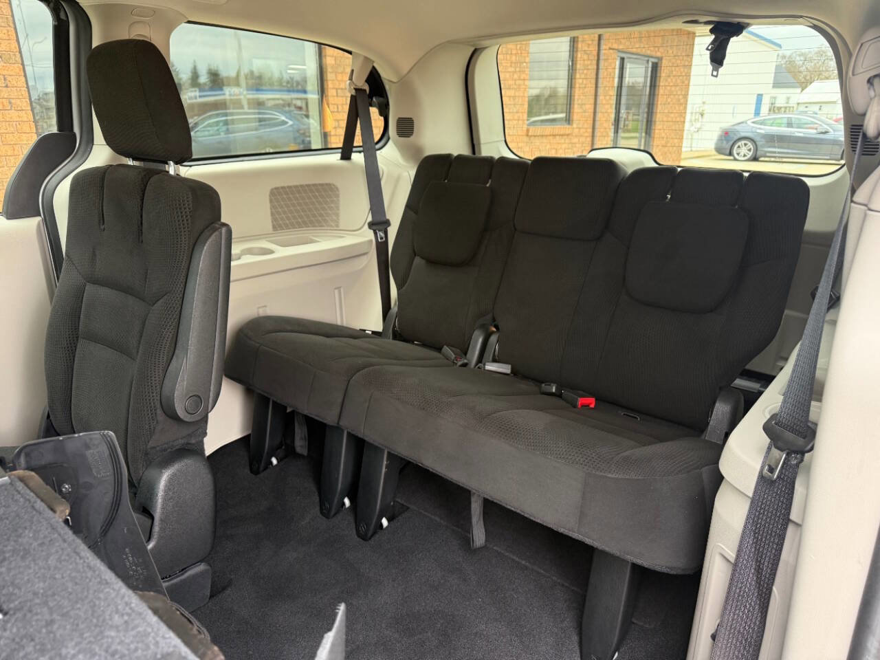 Used 2015 Dodge Grand Caravan SE w/ Quick Order Package 29E SE image 16