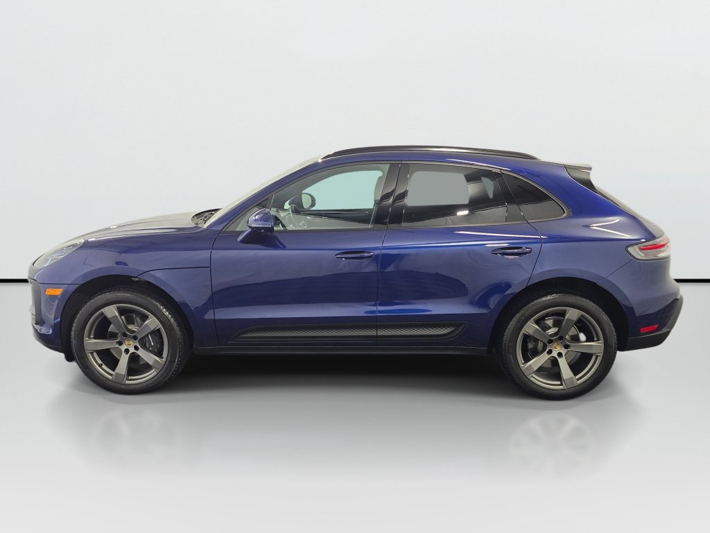 Used 2023 Kia Stinger GT2 AWD/4WD image 11