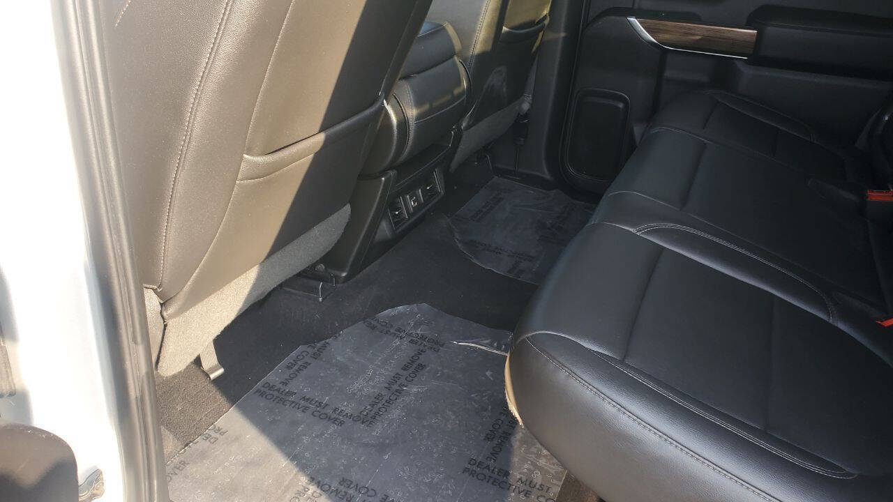 Used 2019 Chevrolet Silverado 1500 LT w/ Texas Edition AWD/4WD image 18