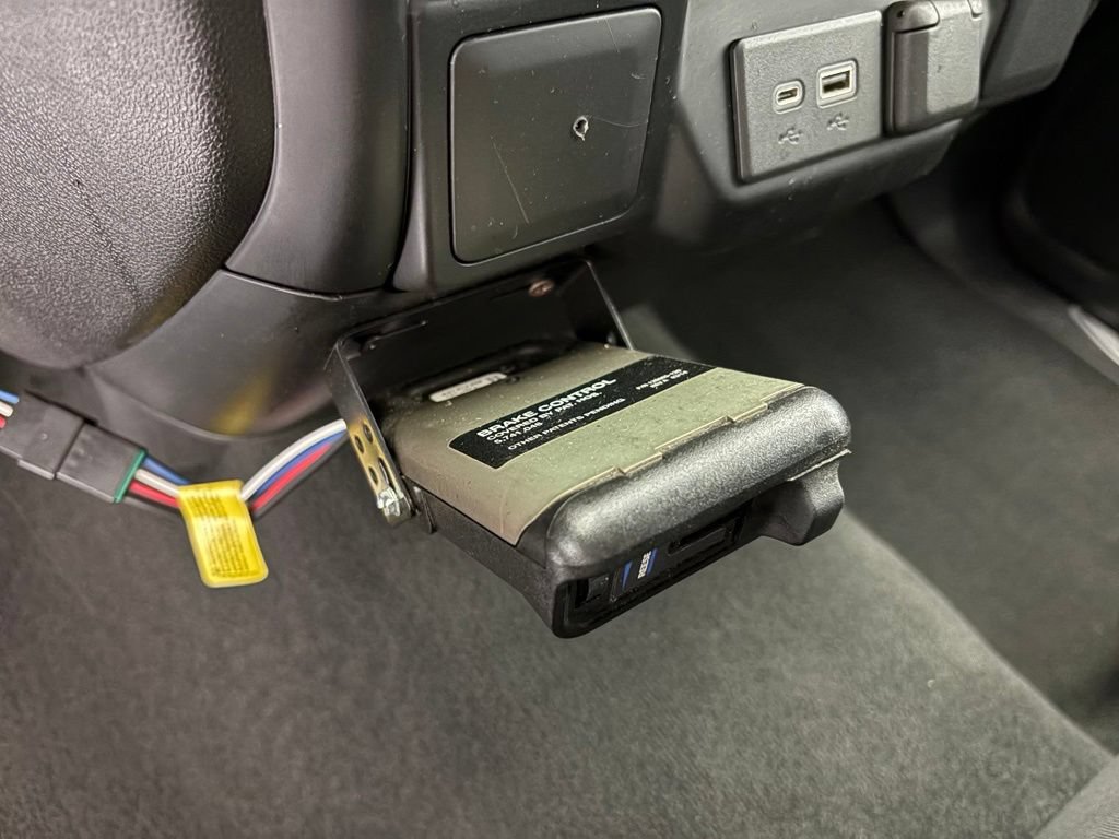 Used 2020 Chevrolet Silverado 1500 LT w/ Trailering Package AWD/4WD image 30