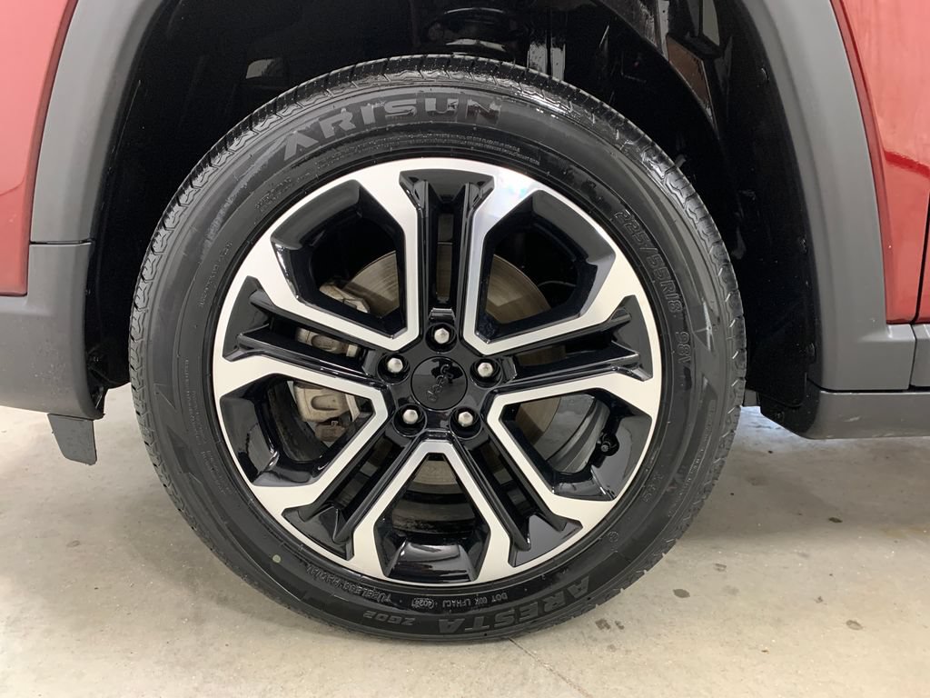 Used 2022 Jeep Compass Limited AWD/4WD image 2