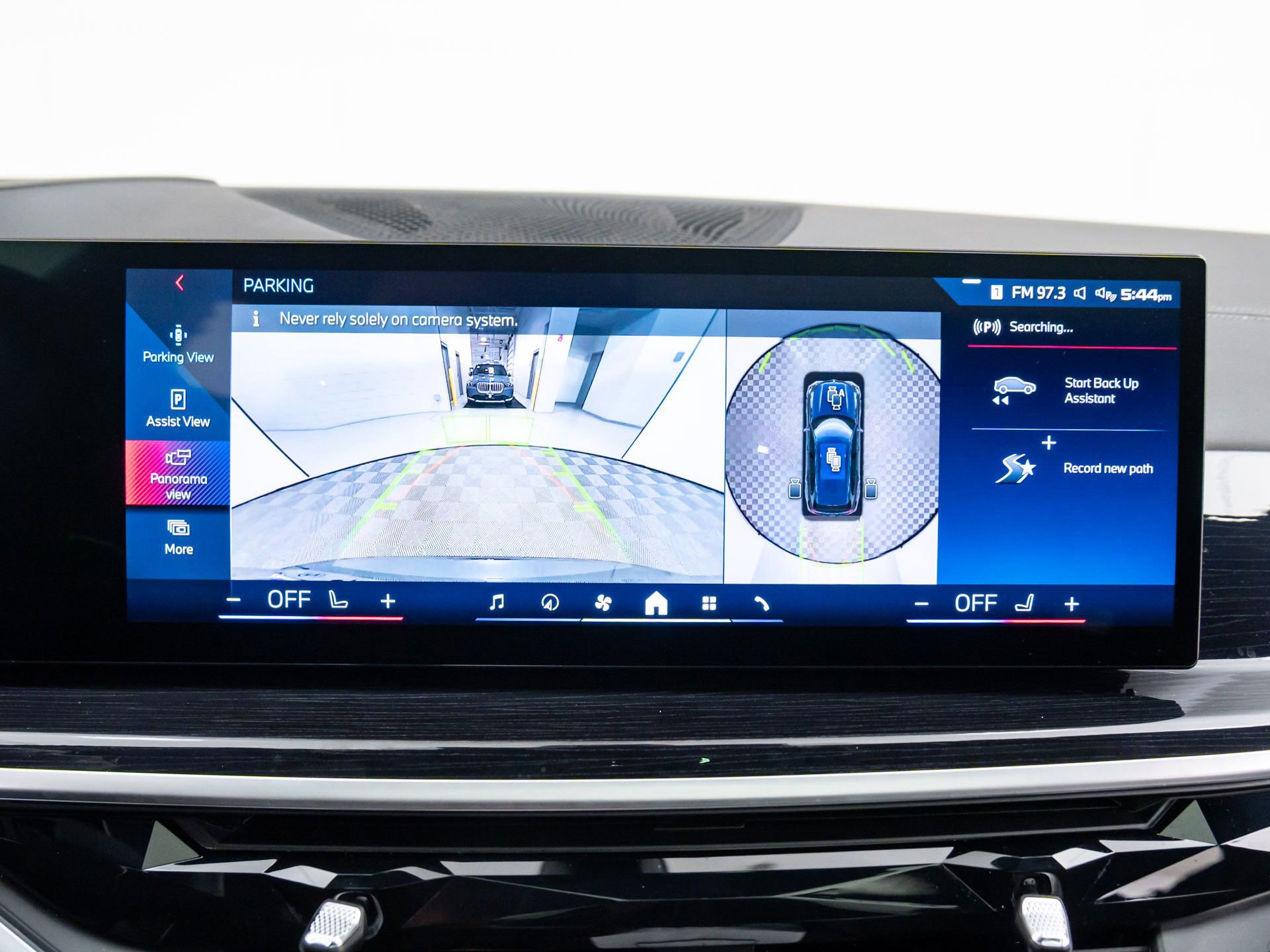 Used 2024 BMW X5 M60i image 25