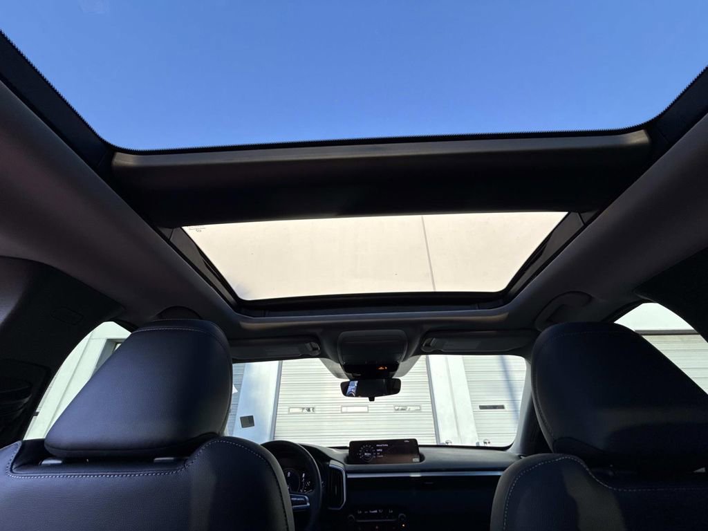 Certified 2025 MAZDA CX-50 AWD 2.5 S w/ Premium Package image 24