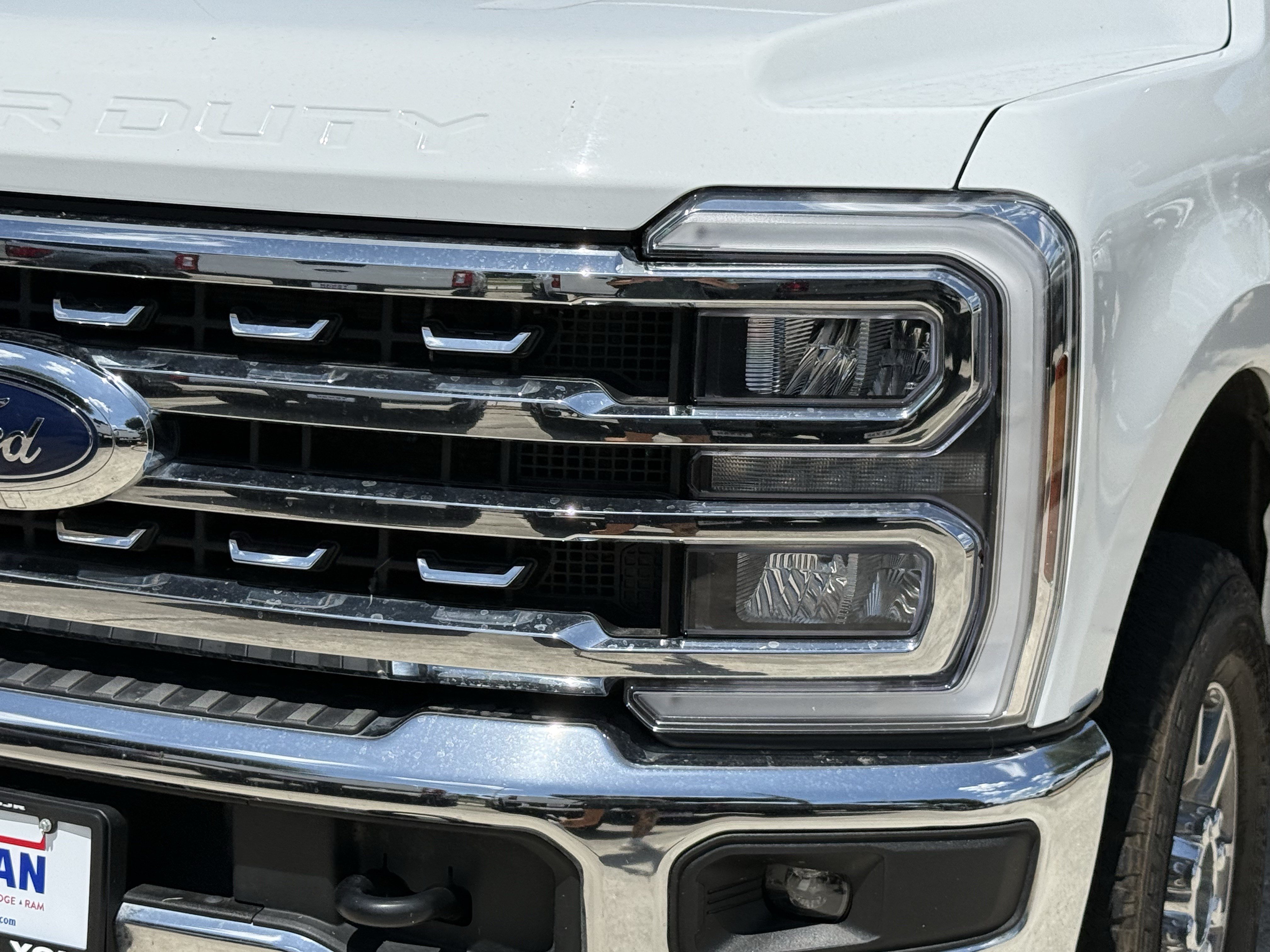 Used 2024 Ford F250 Lariat AWD/4WD image 12