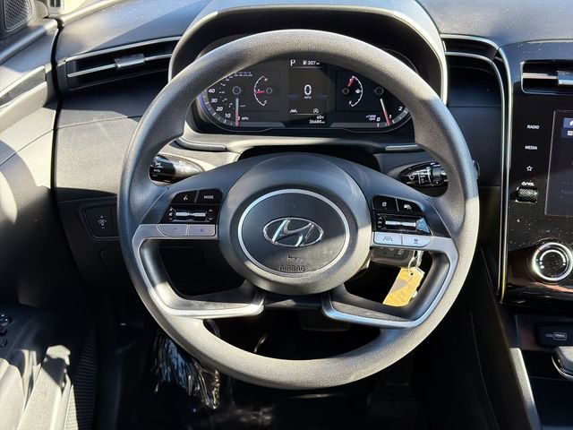 Used 2023 Hyundai Tucson SE image 13
