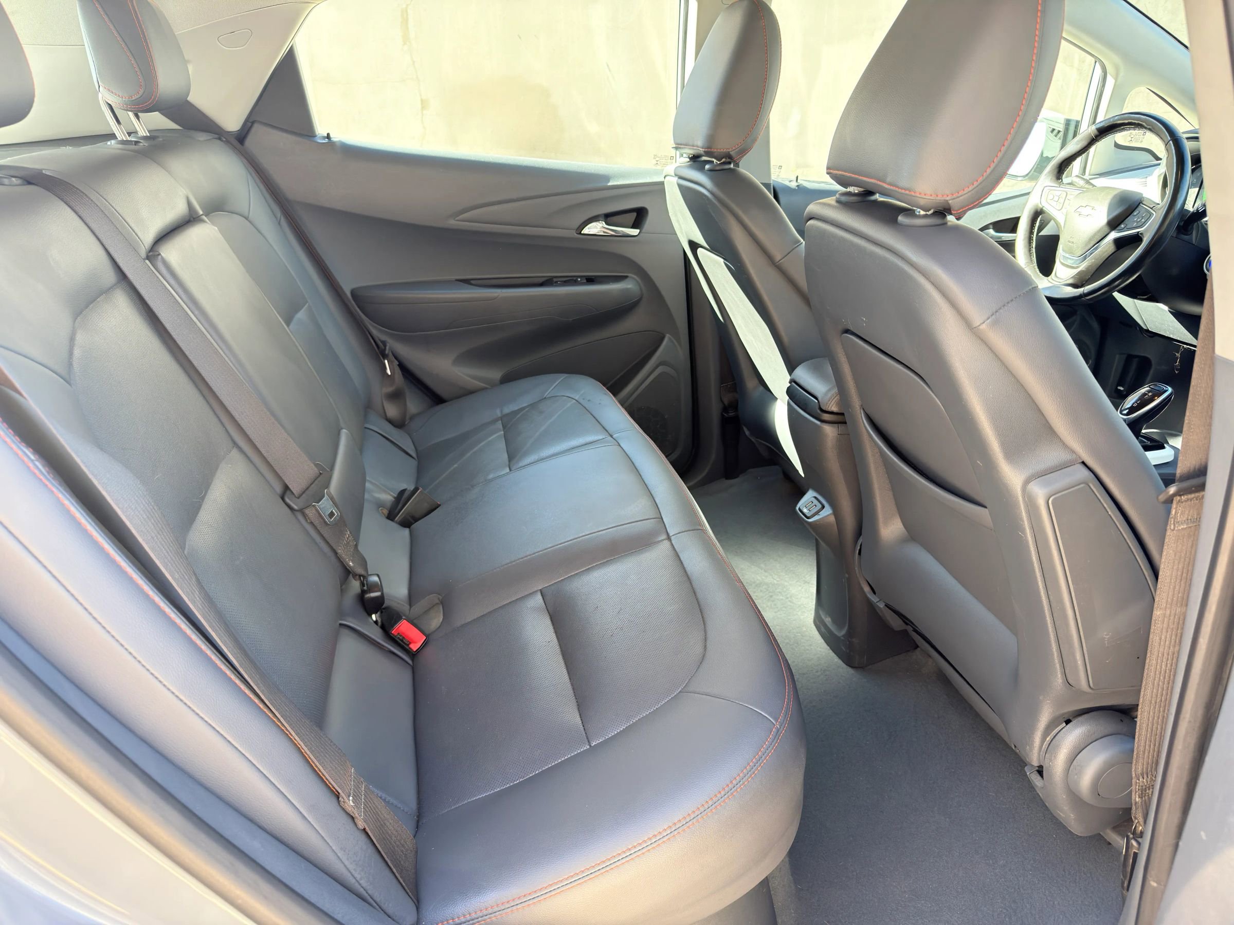 Used 2020 Chevrolet Bolt Premier w/ Infotainment Package image 18