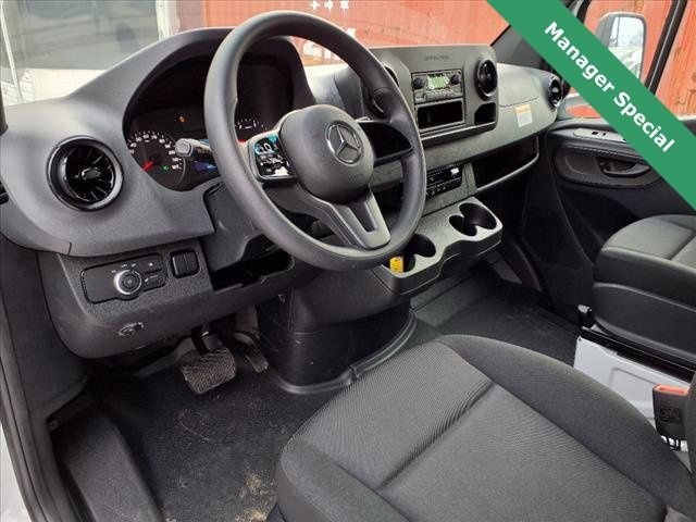 Used 2023 Mercedes-Benz Sprinter 3500 image 20