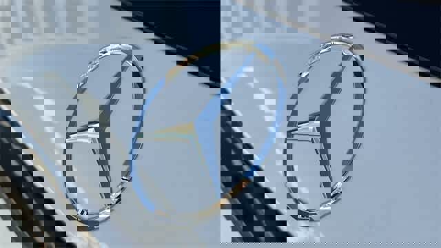 Certified 2025 Mercedes-Benz GLC 300 4MATIC image 9