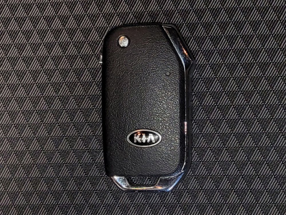 Used 2024 Kia Soul LX w/ Option Group 015 FWD image 32