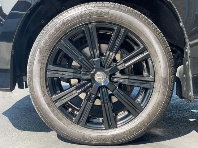 Used 2019 Lexus LX 570 4WD w/ Luxury Package image 23