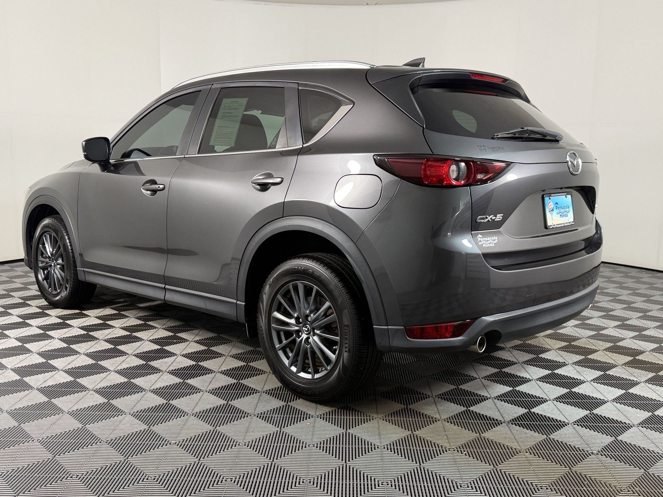 Used 2019 MAZDA CX-5 Touring FWD image 2