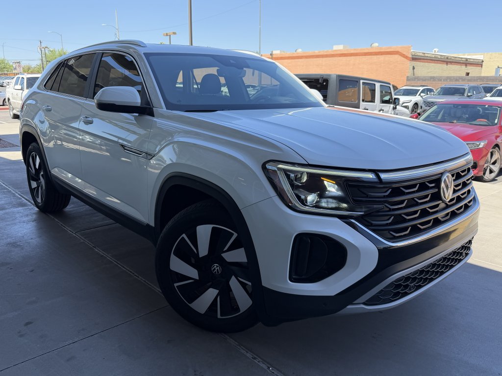 Used 2024 Volkswagen Atlas Cross Sport SEL AWD/4WD image 6