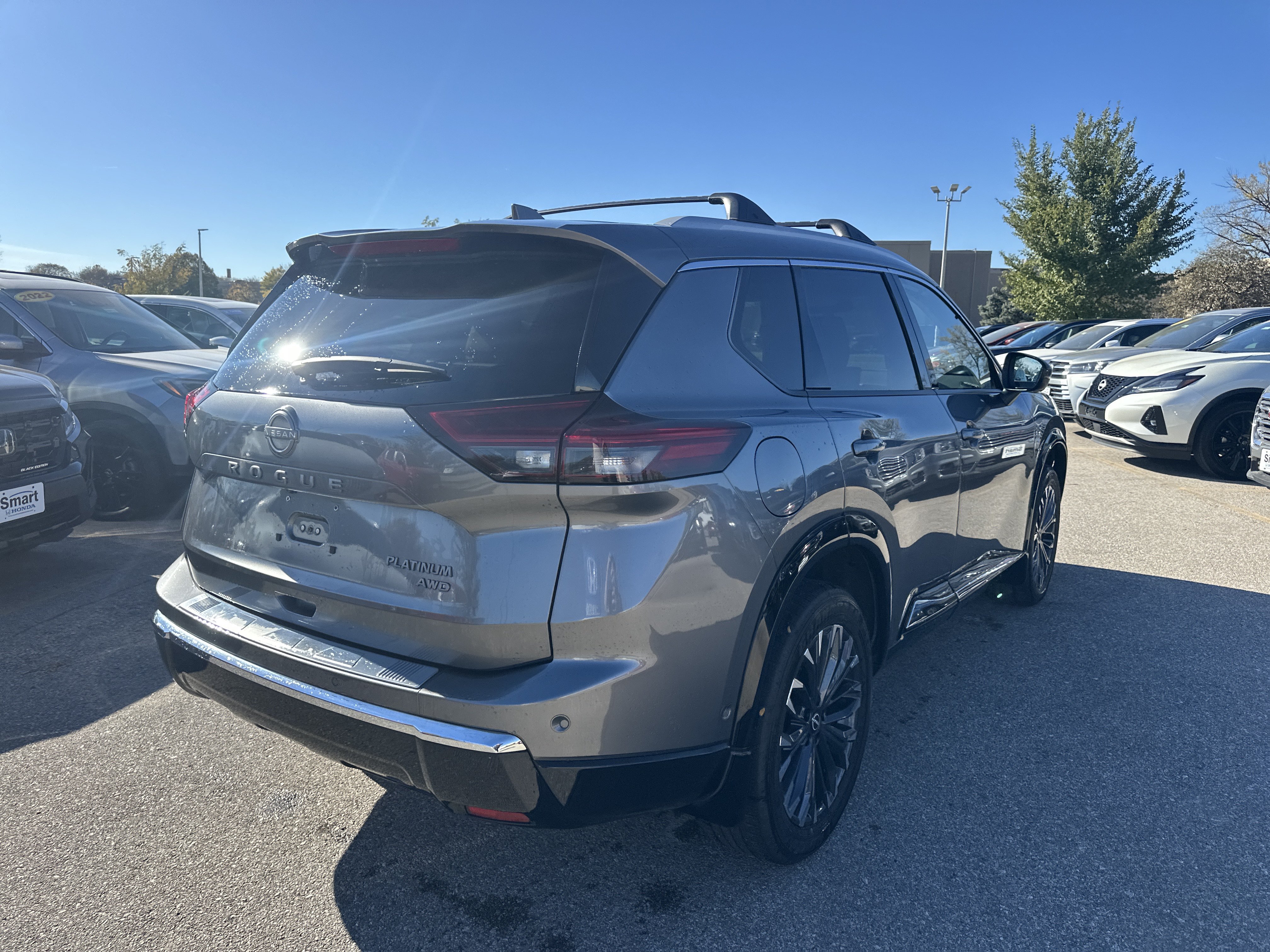 Used 2026 Nissan Rogue Platinum w/ Platinum Premium Package AWD/4WD image 4
