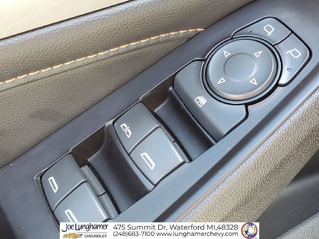 Certified 2018 Chevrolet Traverse LT FWD image 24