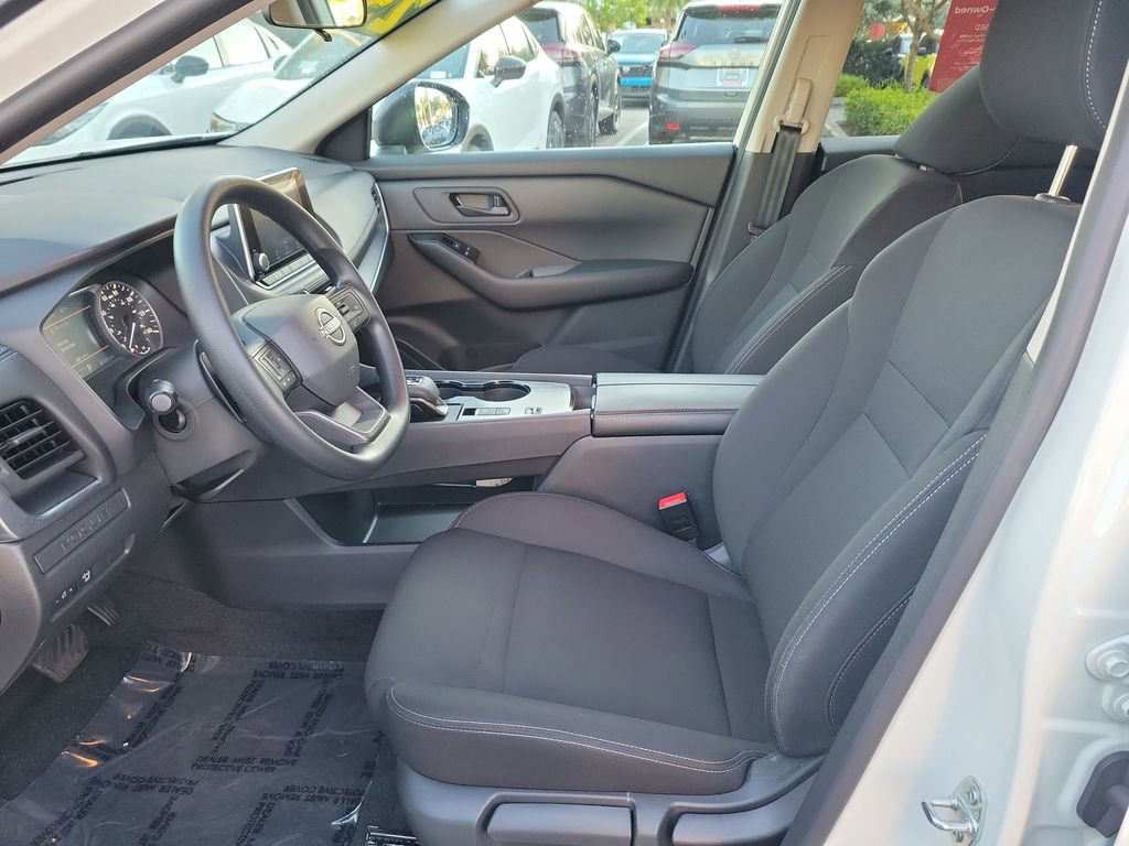 Certified 2025 Nissan Rogue S image 14