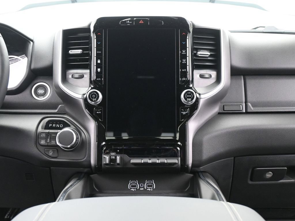 New 2026 RAM 1500 4x4 Crew Cab image 28