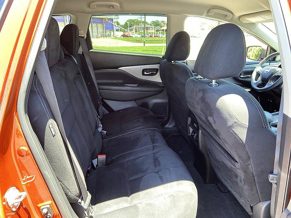 Used 2021 Nissan Murano SV FWD image 18