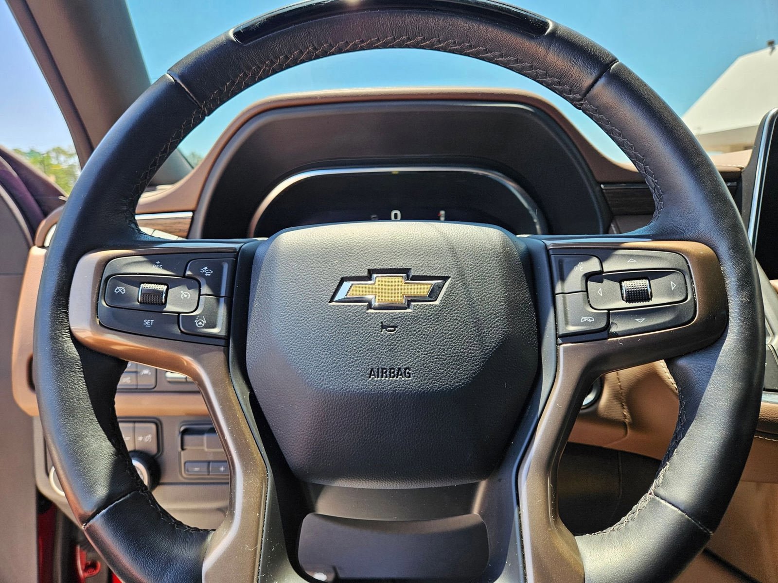 Used 2024 Chevrolet Tahoe High Country w/ Advanced Technology Package AWD/4WD image 11