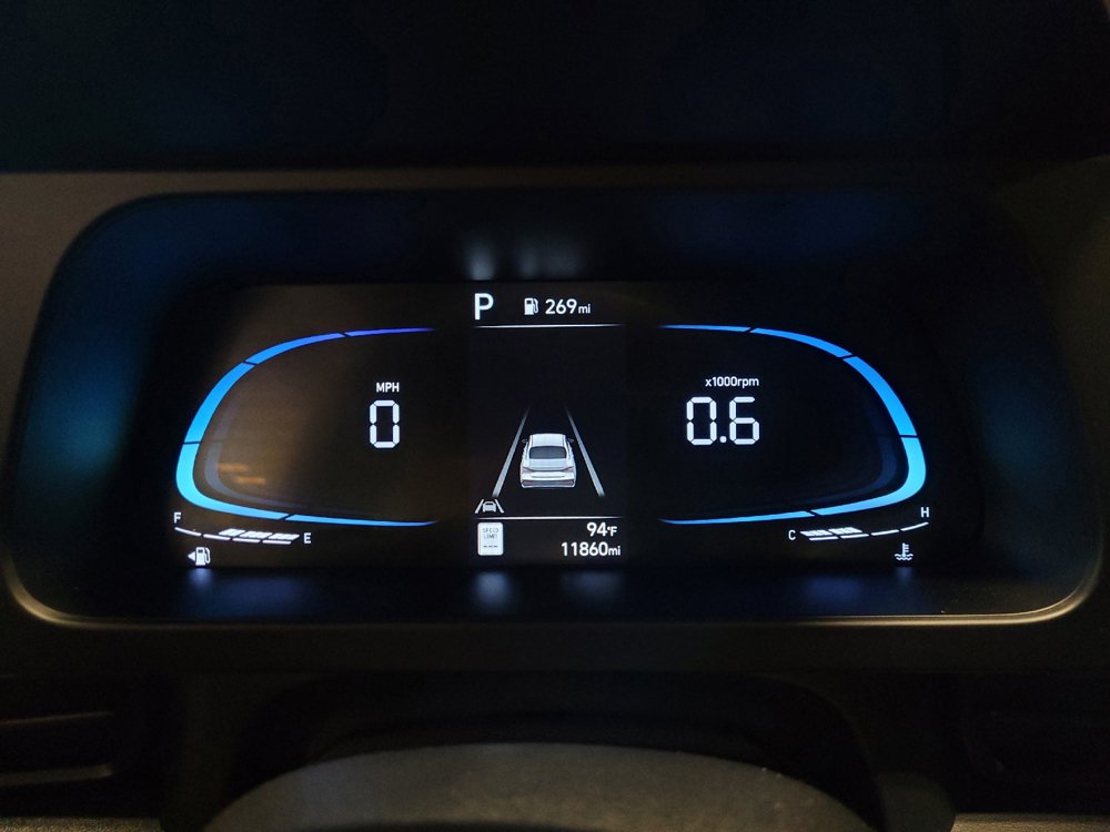 Used 2025 Hyundai Elantra Sport FWD image 23