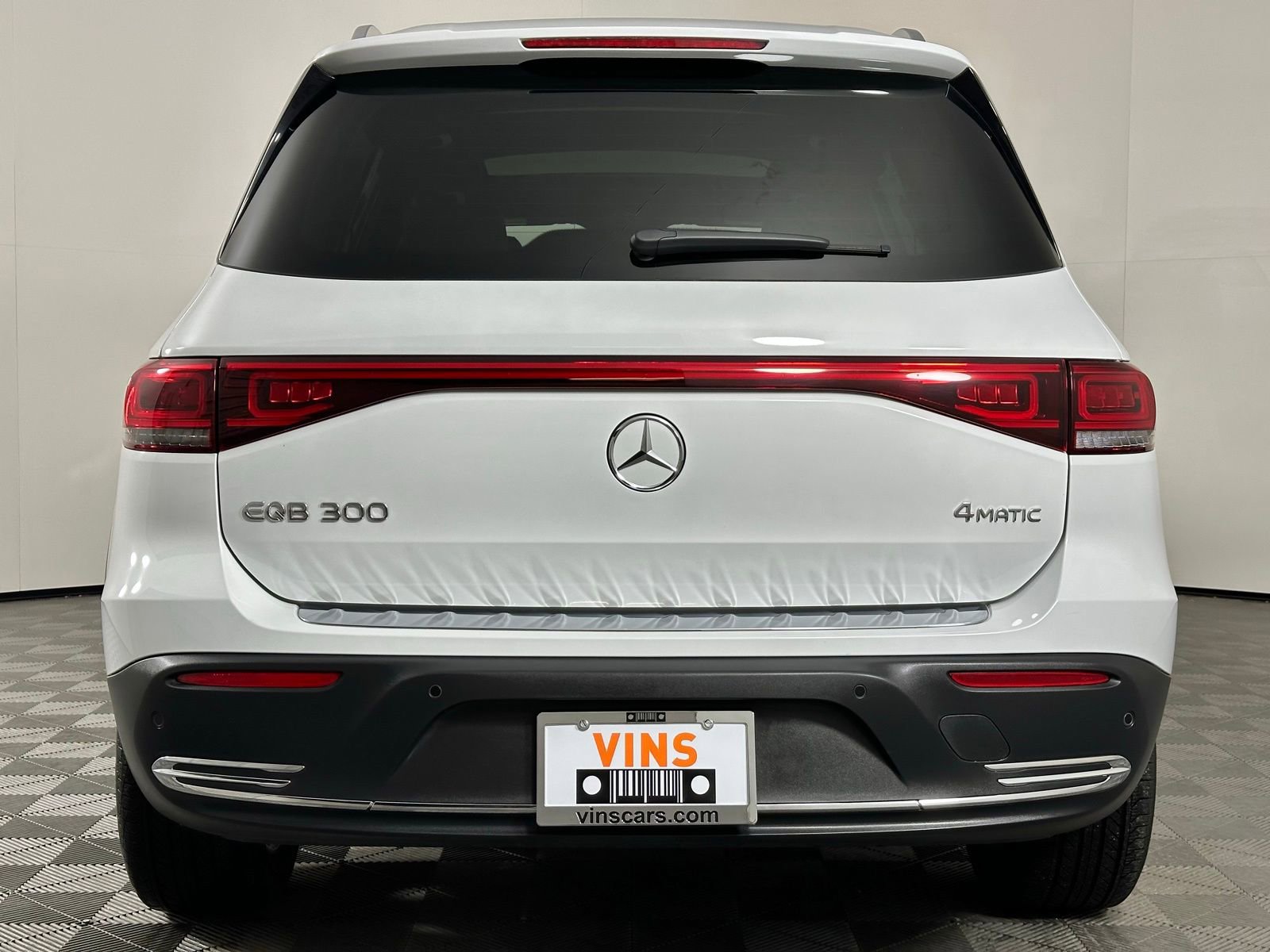 Used 2023 Mercedes-Benz EQB 300 300 w/ Exclusive Package image 28