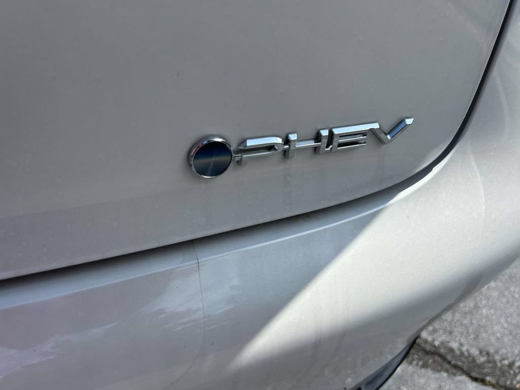 New 2026 Toyota Prius Plug-In Hybrid w/ Limited Premium Package FWD image 10