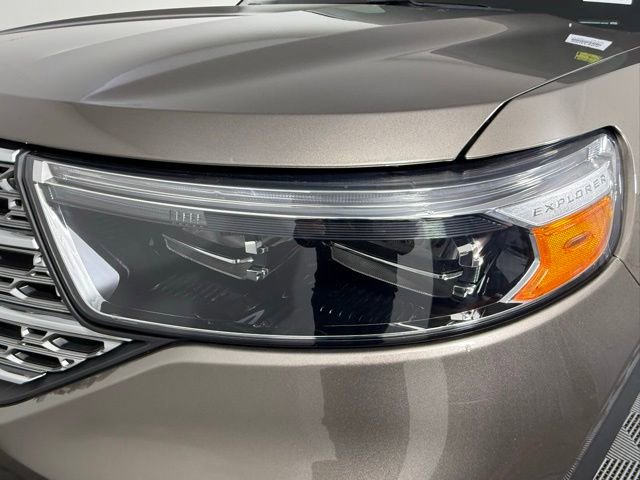 Used 2021 Ford Explorer Limited w/ Equipment Group 301A image 14