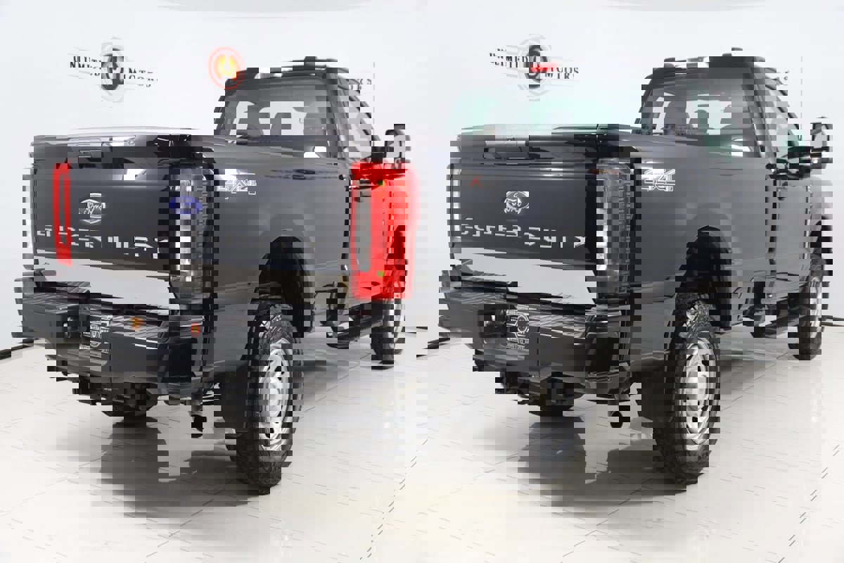 Used 2024 Ford F350 XL w/ Snow Plow/Camper Package image 3