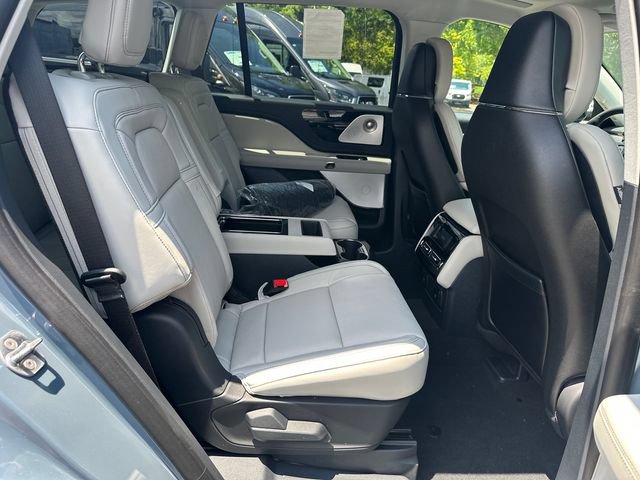 New 2026 Lincoln Aviator Reserve w/ Luxury Package AWD/4WD image 16