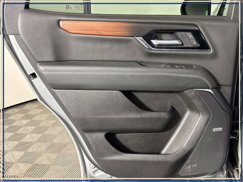 Certified 2025 GMC Yukon Denali AWD/4WD image 40