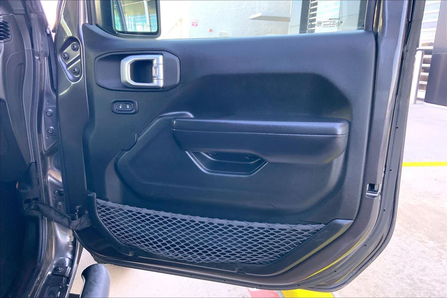 Used 2019 Jeep Wrangler Unlimited Sport S AWD/4WD image 29
