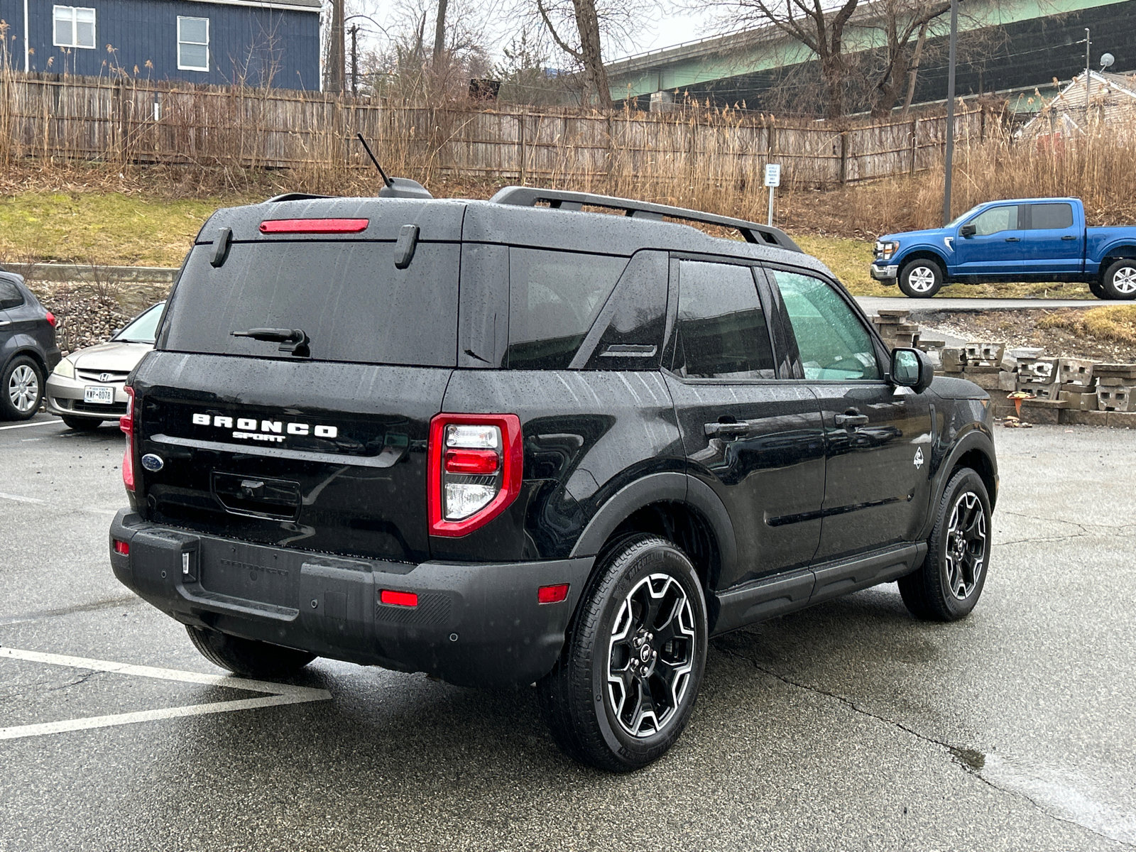 Used 2025 Ford Bronco Sport Outer Banks w/ Outer Banks Tech Package+ image 2