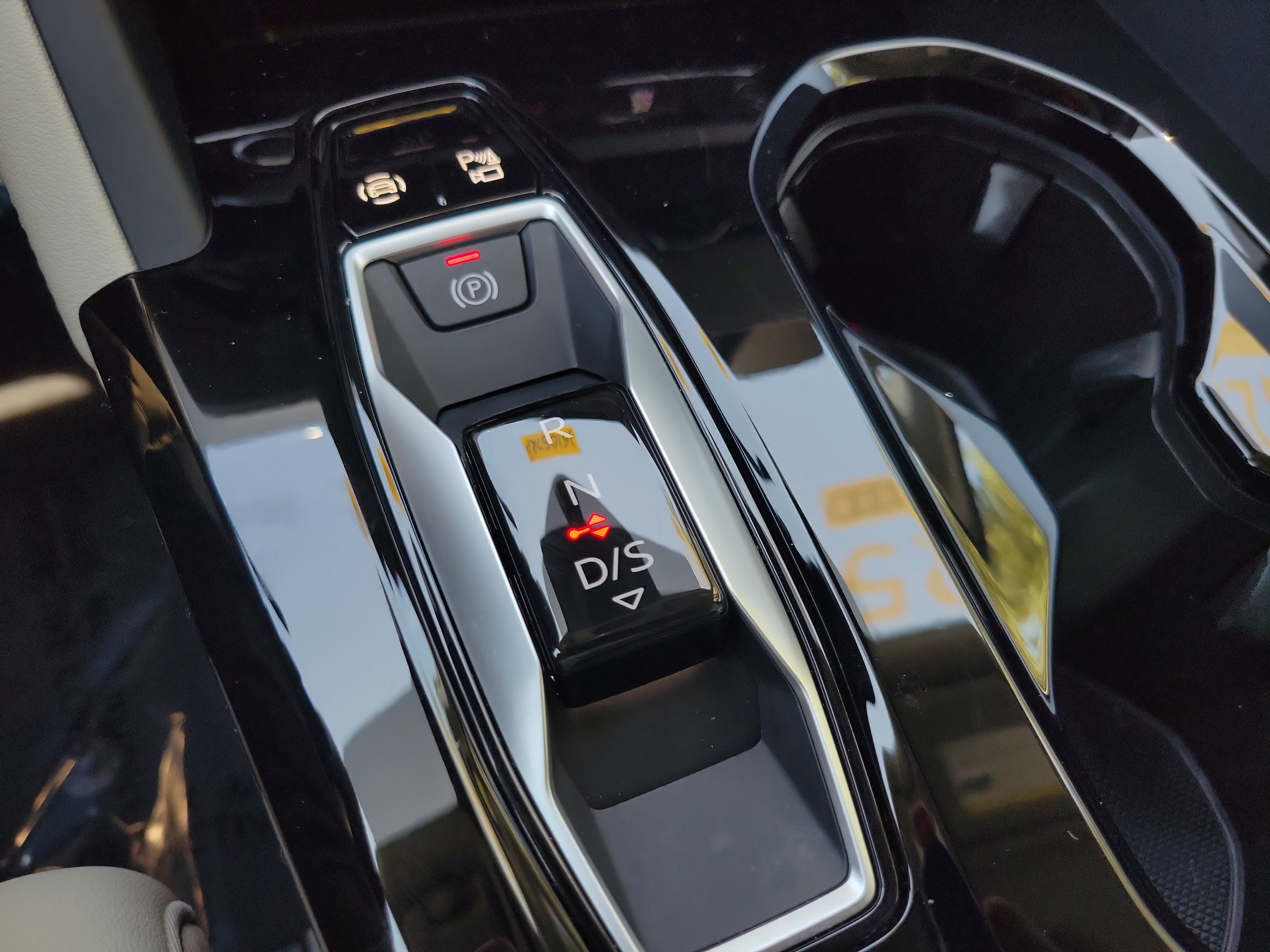 Used 2025 Audi Q5 Prestige AWD/4WD image 24