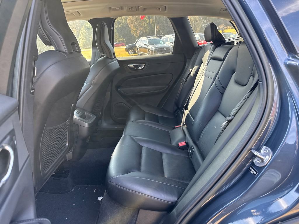 Certified 2023 Volvo XC60 B5 Core w/ Climate Package image 29