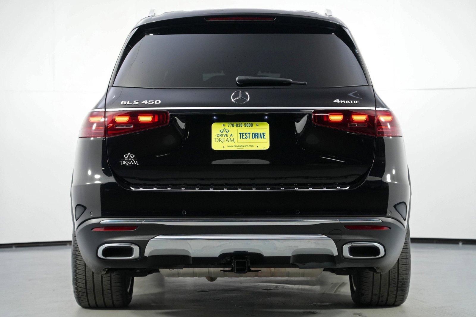 Used 2024 Mercedes-Benz GLS 450 4MATIC image 11