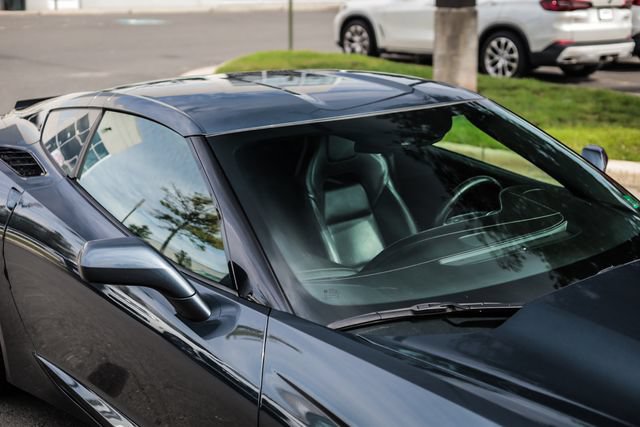 Used 2019 Chevrolet Corvette Stingray Coupe w/ 1LT RWD image 36
