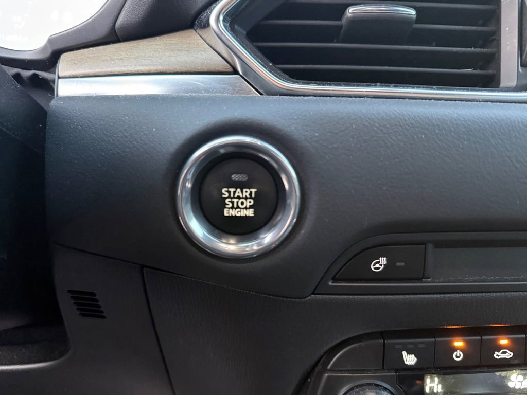 Used 2019 MAZDA CX-5 Signature image 29