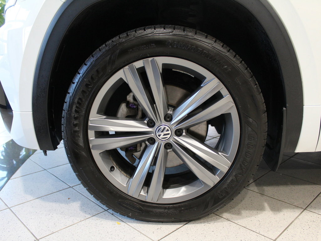 Used 2019 Volkswagen Atlas SEL R-Line image 8