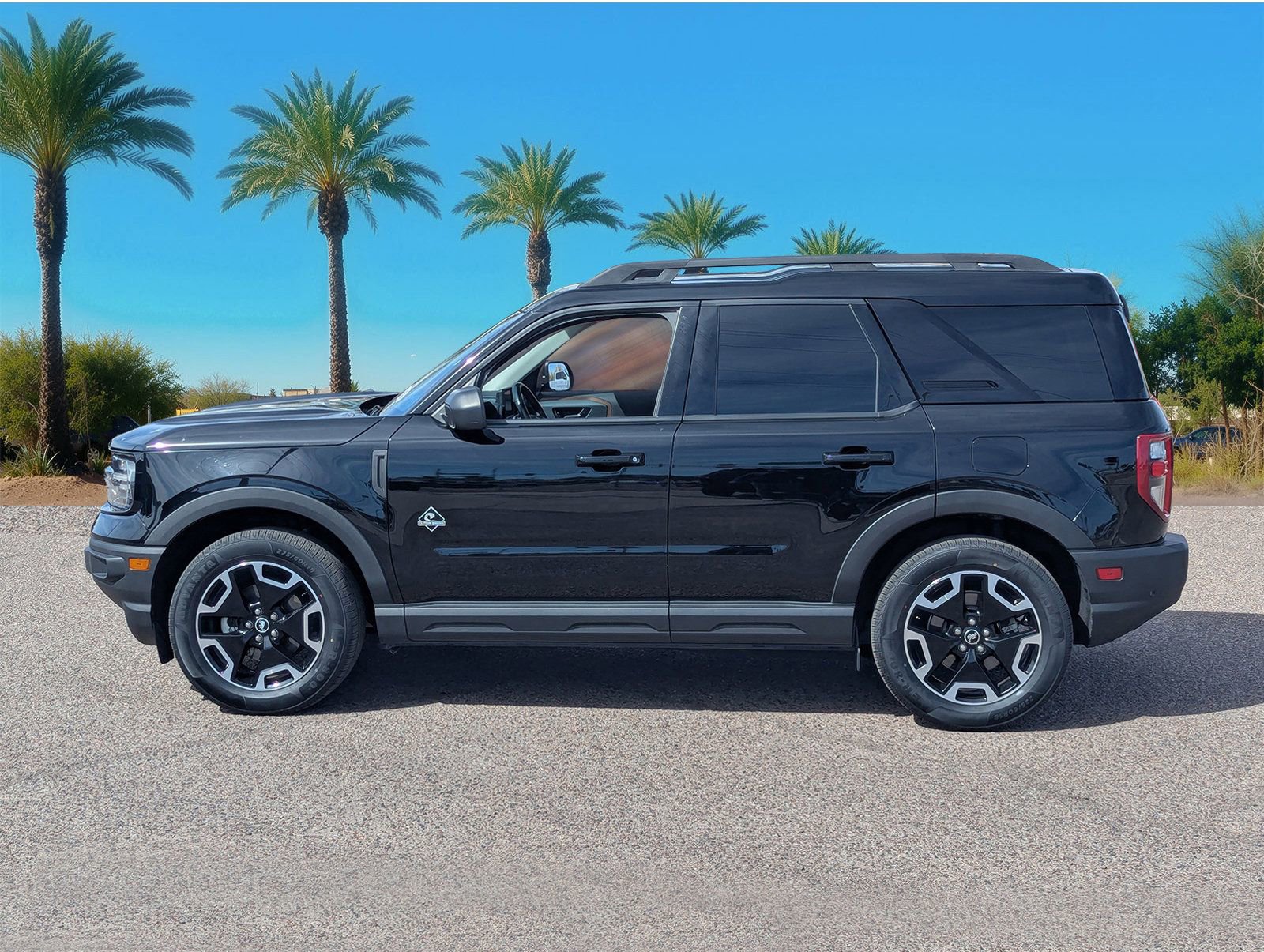 Certified 2023 Ford Bronco Sport Outer Banks w/ Tech Package image 3