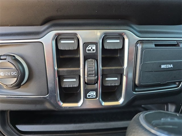 Used 2021 Jeep Gladiator Sport image 17