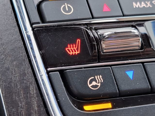 Used 2020 Lincoln Continental Standard w/ Premium Package image 8