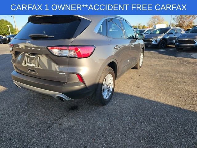Used 2022 Ford Escape SE image 17