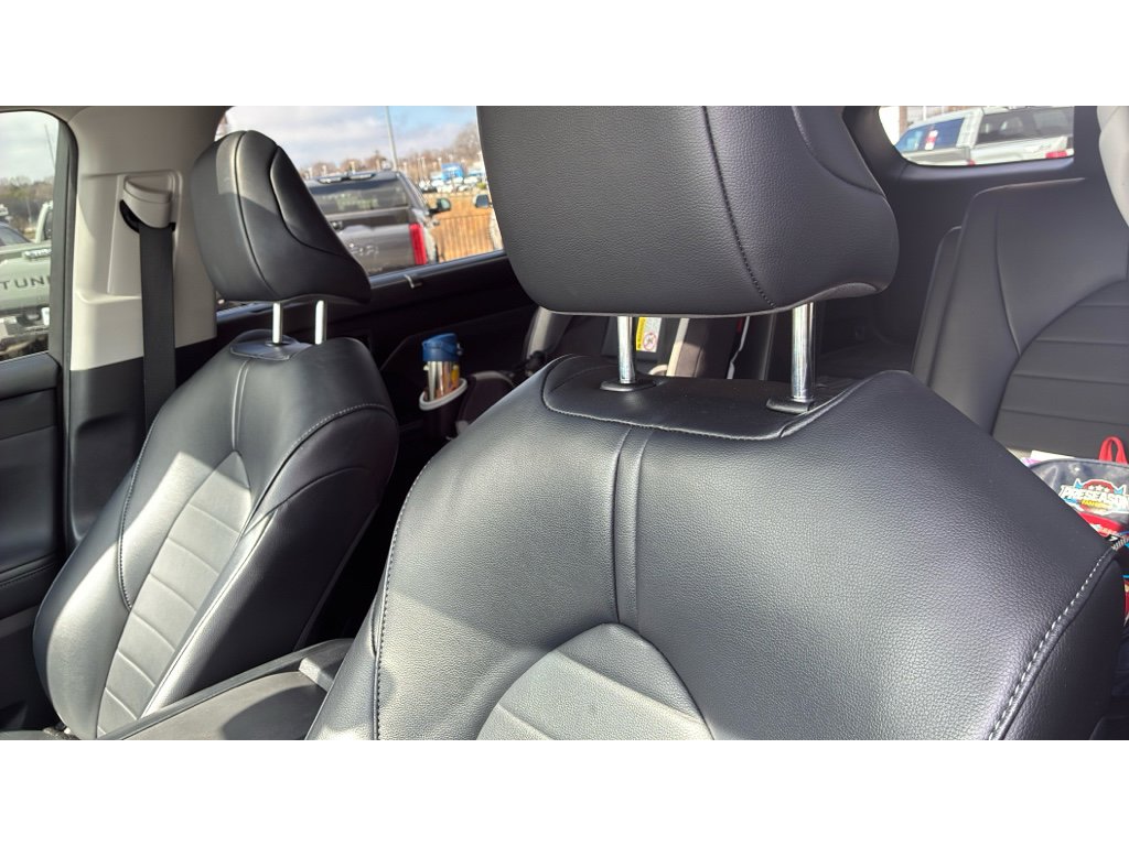 Used 2023 Toyota Highlander XLE image 10