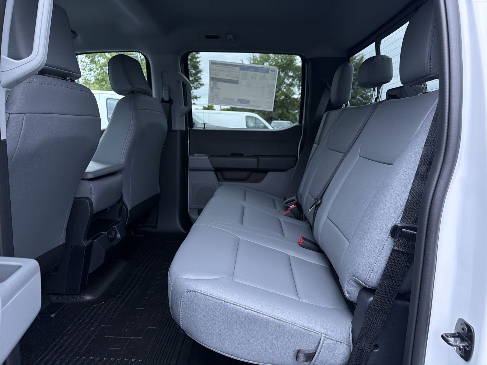 New 2027 Ford F350 XL w/ FX4 Off-Road Package AWD/4WD image 27