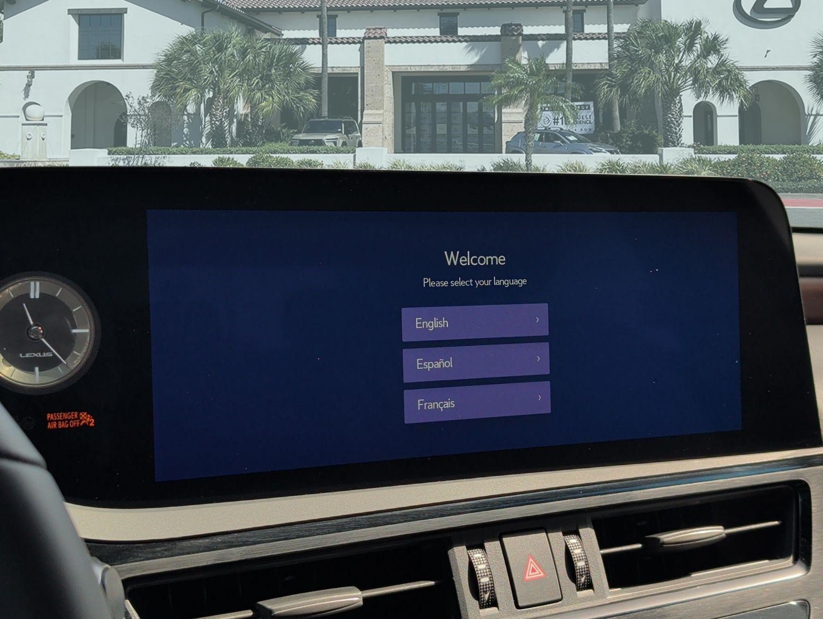 Used 2024 Lexus ES 350 w/ Premium Package FWD image 18