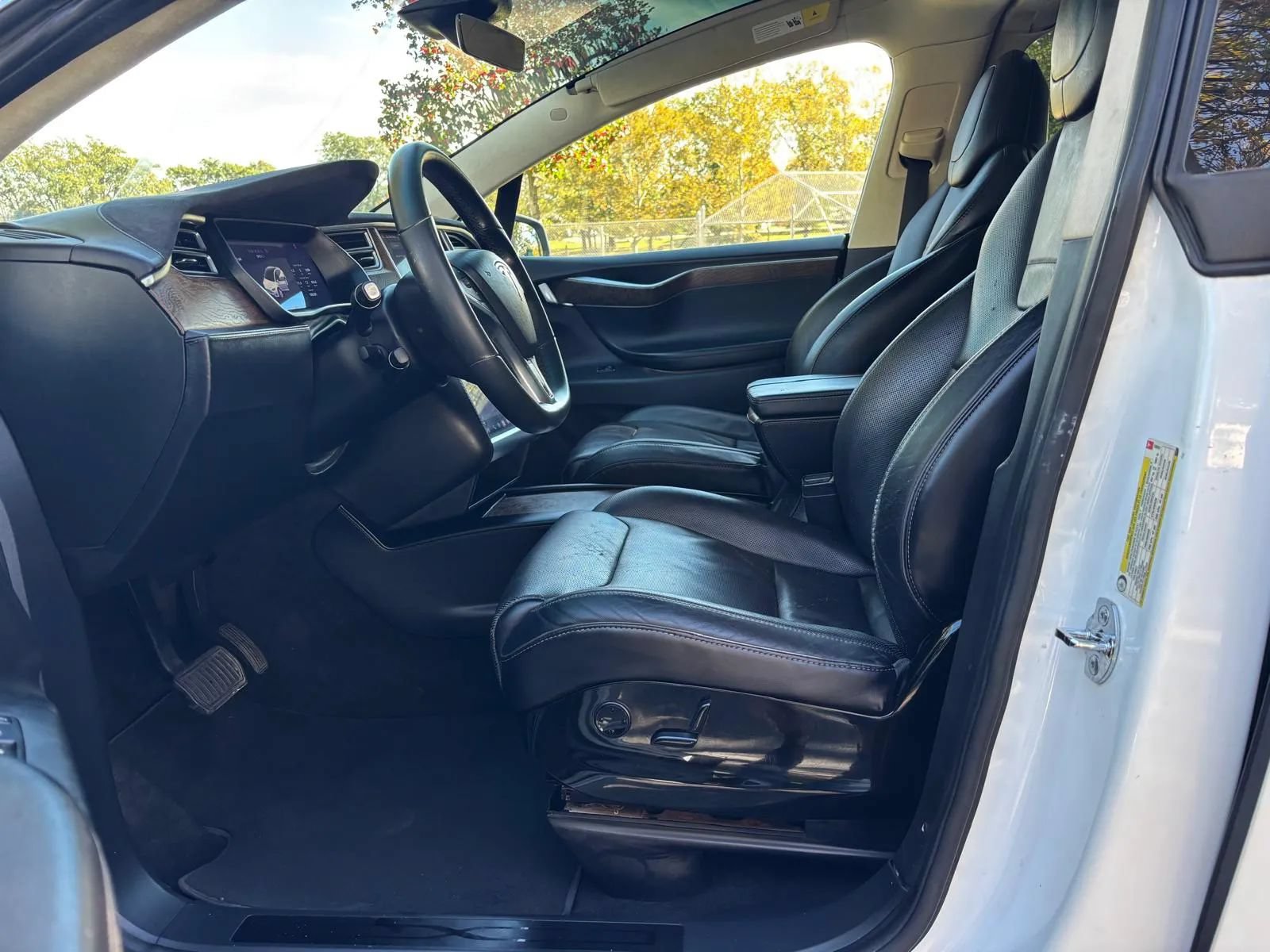 Used 2016 Tesla Model X 90D AWD/4WD image 12