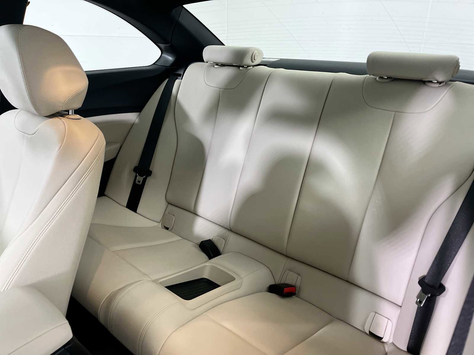 Used 2020 BMW 230i Coupe w/ Premium Package image 31