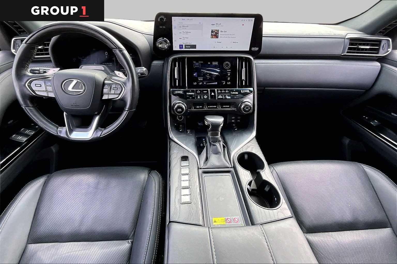 Used 2025 Lexus LX 600 4WD w/ Accessory Package (2T) image 13