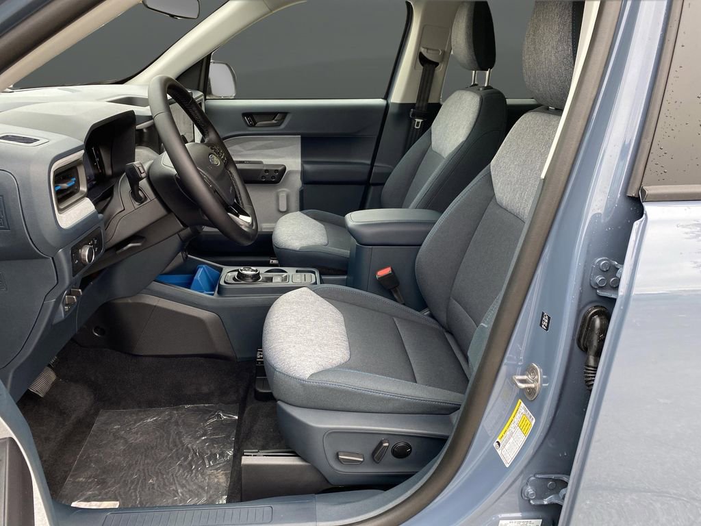 New 2025 Ford Maverick XLT w/ XLT Luxury Package image 4