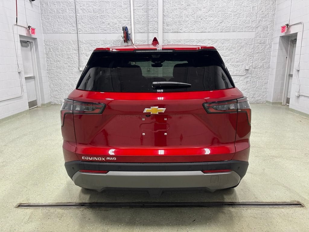 New 2027 Chevrolet Equinox LT w/ Safety and Technology Package AWD/4WD image 5